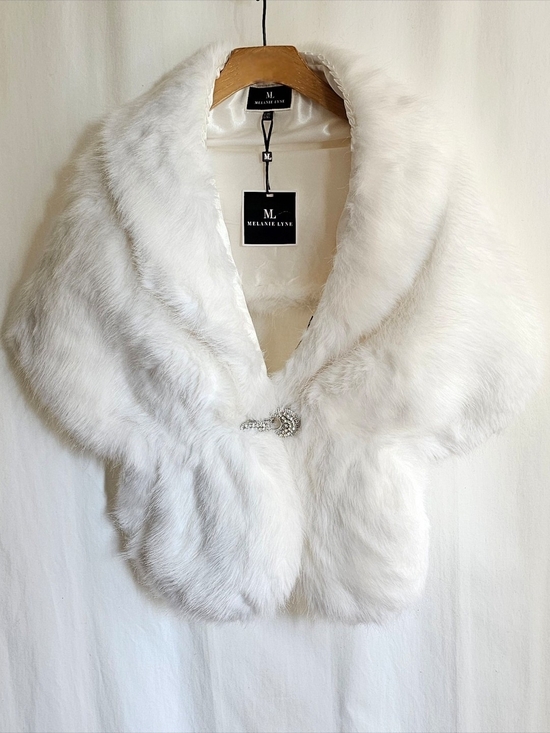 Melanie Lyne Accessories - Melanie Lyne White Faux Fur & Rhinestone Bridal Shawl Stole
